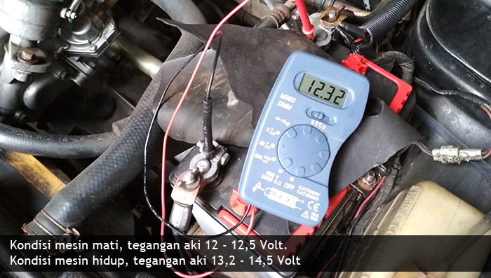 Cara cek aki mobil menggunakan multimeter